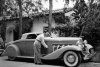 clark_gable_and_his_1935_duesenberg1.jpg