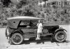 1921 Stephens Salient Six had overhead valves and bragged about running 600 miles on one 20 gal .jpg