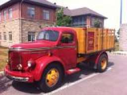 1946-REO-SPEEDWAGON