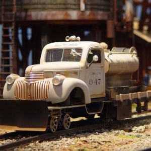 Phantom Rail Truck - 1/20th