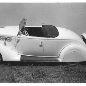 36 roadster
This roadster was dad's first attempt at "customizing". He sold it to a friend in 1939 to buy the '39 rumble seat convertible. In '41 the friend blew it up on the way to California, and left it in a Phoenix wrecking yard.