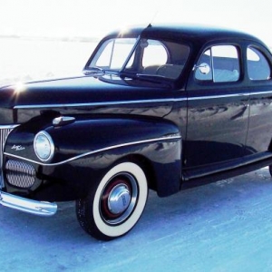 000 0026  restored 41 ford