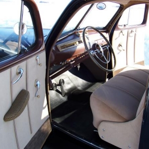 000 0030 0001  restored 41 ford interior