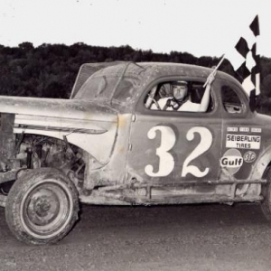 #32 dodge don jones