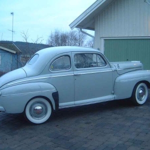 Ford 1946 SDL sedan coupe