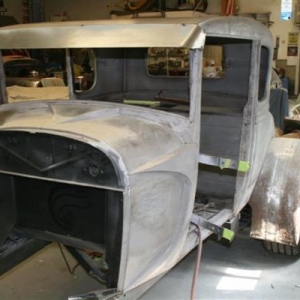 A good closeup of the body changes: fender, points, emboss, visor...