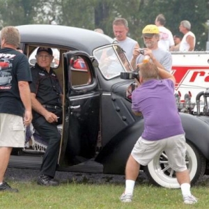 tn PID Reunion aug 5 2007 0101 the man big daddy signing my glove box