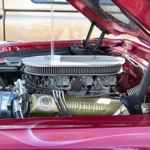 800px Ford 406 TriPower