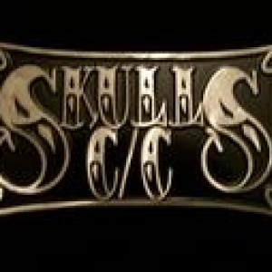 skulls plaque