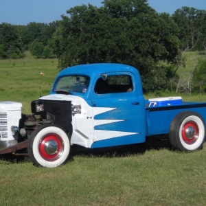 1951 Ford F 100   My first ground up rat.