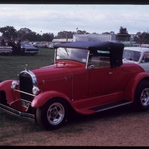 Ian's roadster '77 nats