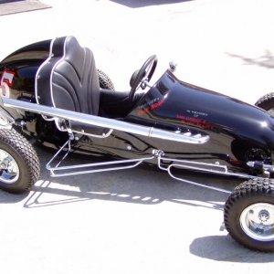 56 Walhborg 1/4 Midget. This is a trubute car for Sam Hanks and his Black Beauty. I did this for Art Bagnall who was a close friend of Roy Richtor and Sam Hanks. Art also watched the origional midget being built by Roy when he was 10 years old in 1938.