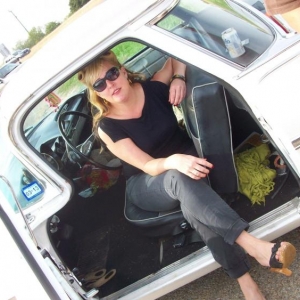 Loverly Laura and her El Camino