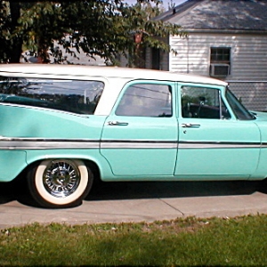 MY 1959 PLYMOUTH SUBURBAN STATION WAGON (6 Passenger) !  
 361 Golden Commando V8, Column 3-Speed, Rectangular Metalflake Steering Wheel, Swivel Seats, Chrysler Wires, Straight Pipes w% Smitty's.