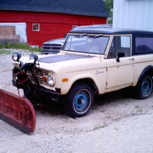 1974 Bronco plow truck (future resto)