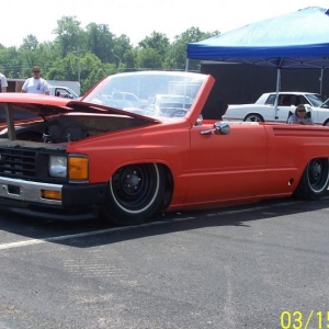 Showfest 2010,
I know most of you guys here aint much on Minitrucks, This one is roadster chopped, with about 6 inches out of the a pillars, unibody, 39 ford taillights, hand built dash, and a smalll block chevy, yea its more of a hotrod