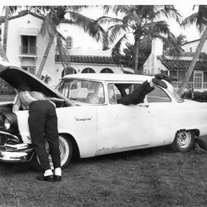 All us clowns; Rob,Pet,Nick,Steve,Tim and me,about 1/2 the memebers of Scavenger CC ,messing around at Rob's house for the photo,this was about 1960,the car name is "Gangreen",all our cars had name's and nearly all were some sickness name,Rigamoretiss ,Brain Rot,ect.
I'm hanging over front fender in the dum shirt and socks