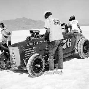 Sadd, Teague & Bentley's flying brick. When this thing clicked off a 268 pass, it rocked the world. Watching this roadster skate through the 5 mile clocks proved to me that Al Teague is one fearless human being!