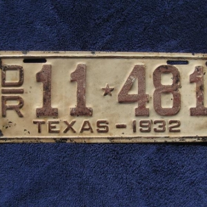 32 Tx Dealer plate