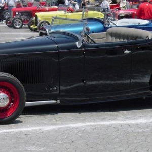 32 roadster, love how low this is.