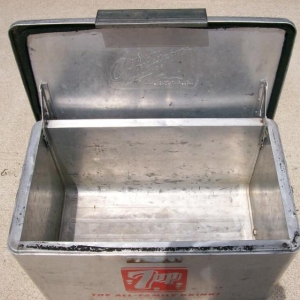 7-Up Aluminum Cooler