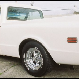 Exterior 1971 Chevrolet C-10 Fleetside Pickup ( Lowered ) circa March 2011