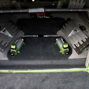 Kicker Amps on fiberglass mounts
Air Zenith Compressors