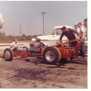 Ted Cyr & Bill Hopper's A Fueler. Top eliminator on this Sunday afternoon.