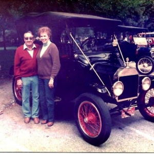 Mom & Dad in 1984 with their '16 Touring. With a Fronty overhead, Winfield carb and cam, Ruxtell 2 speed rearend, and 20" Buffalos, it held it's own on the freeway.