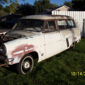 october 2011 back yard 53 ford wagon 007