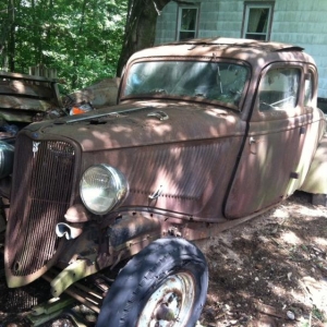 amazed at how well this car is preserved for an upstate NY car