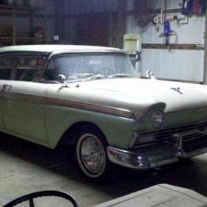 57 fairlane 500 lookin good