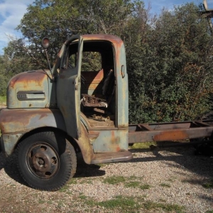 1948 ford c.o.e. waiting for the makeover...