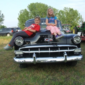 julia and caroline at the fairport harbor parade july 2012