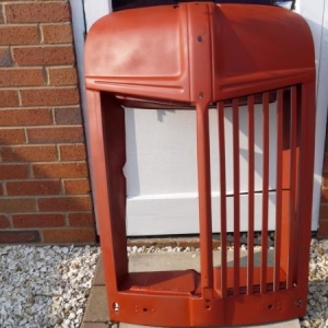 Grille red leaded