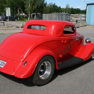 The rear wheels are magnesium Halibrands which were on one of Norways first dragsters, Headache, an old drag car from the sixties which was importeted to Norway in 1974-75.