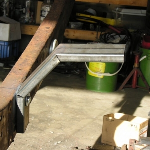 forward cab supports