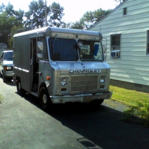 dwarfs my 1988 astro van