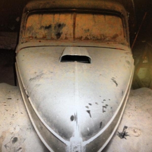 30 years of dust and mice……. true barn find