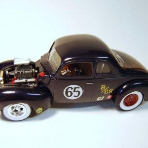 AMT 1940 Ford Coupe 2