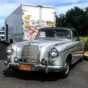 1957 Merecedes 220 Convertible Direct Enclosed Transport