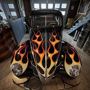 1940 Ford DeLuxe Sedan